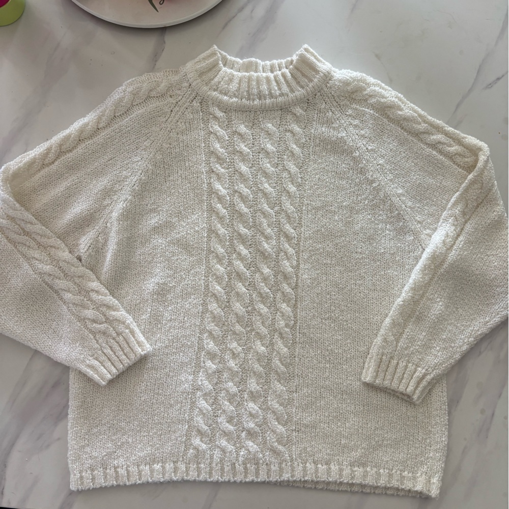 Vintage white knit sweater